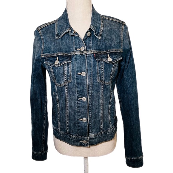 Levi's Jackets & Blazers - LEVI’S JEAN JACKET
